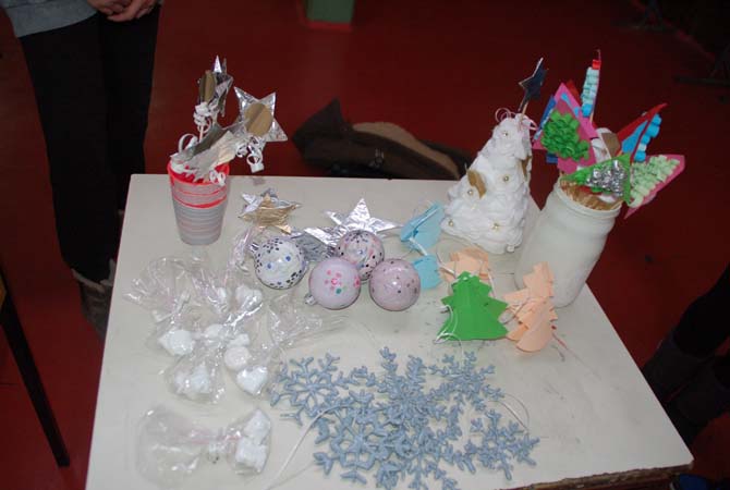 Karácsonyi vásár a Zmaj iskolaában 2015. december 22. képek
